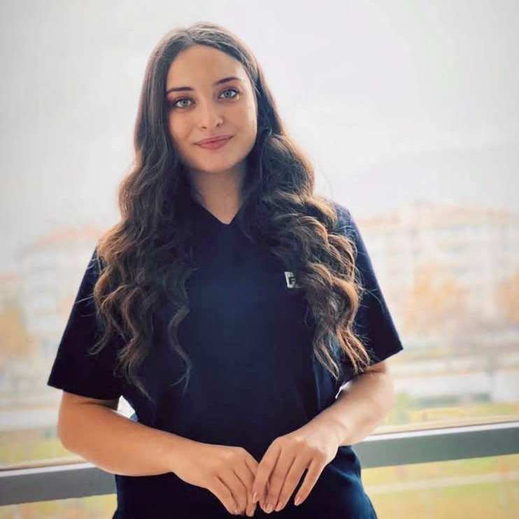 Duygu - Fizyoterapist in Offenburg